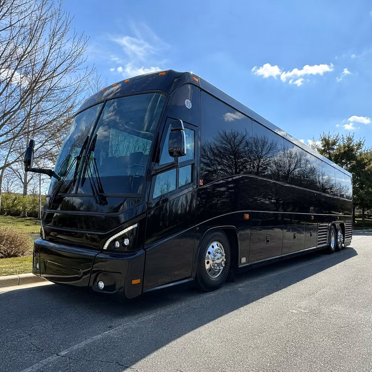 if you re flying in or out of paine field charterbusrentalseattlewa com has seattle area coverage