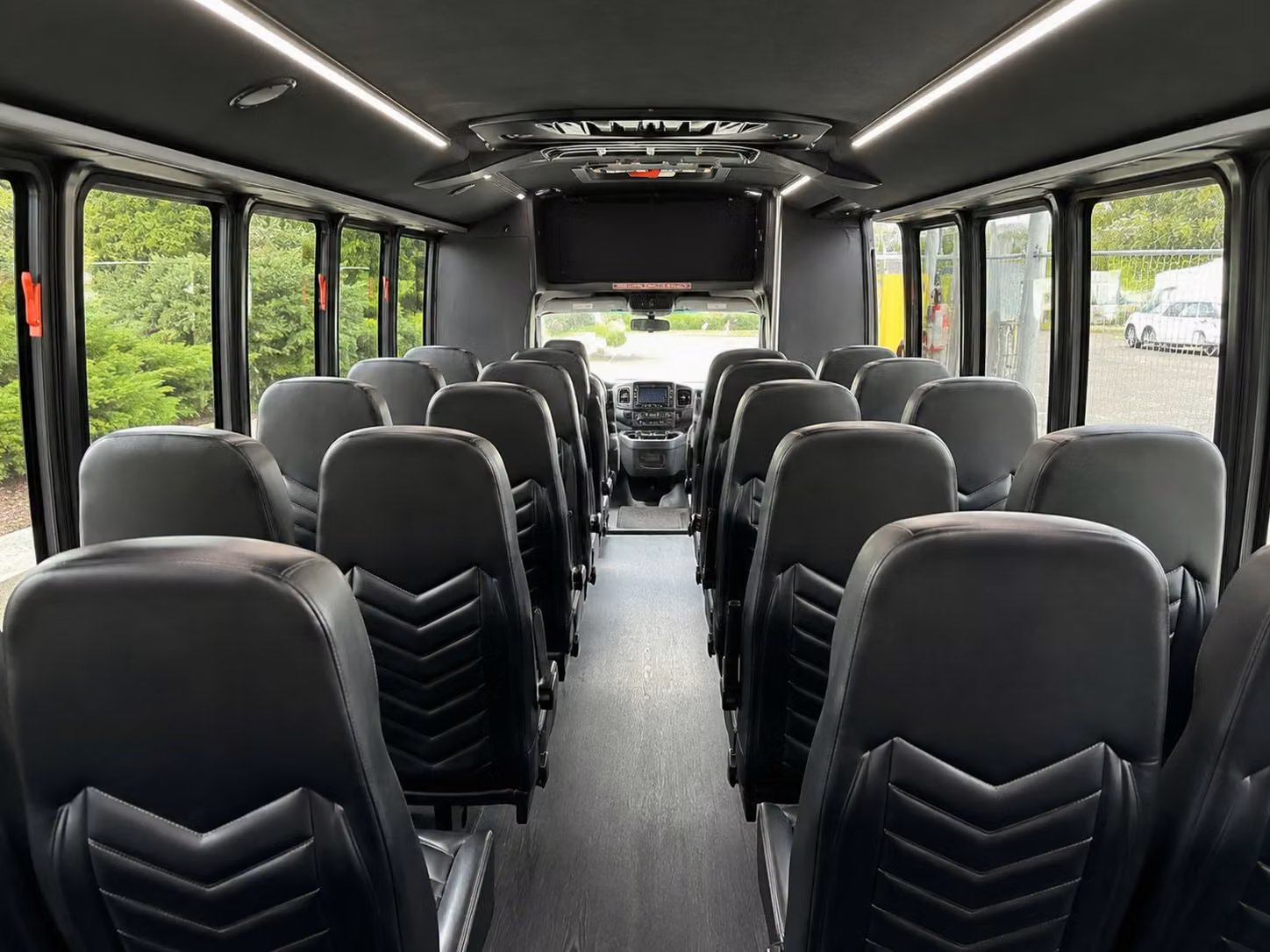 seattle 18 passenger minibus rental