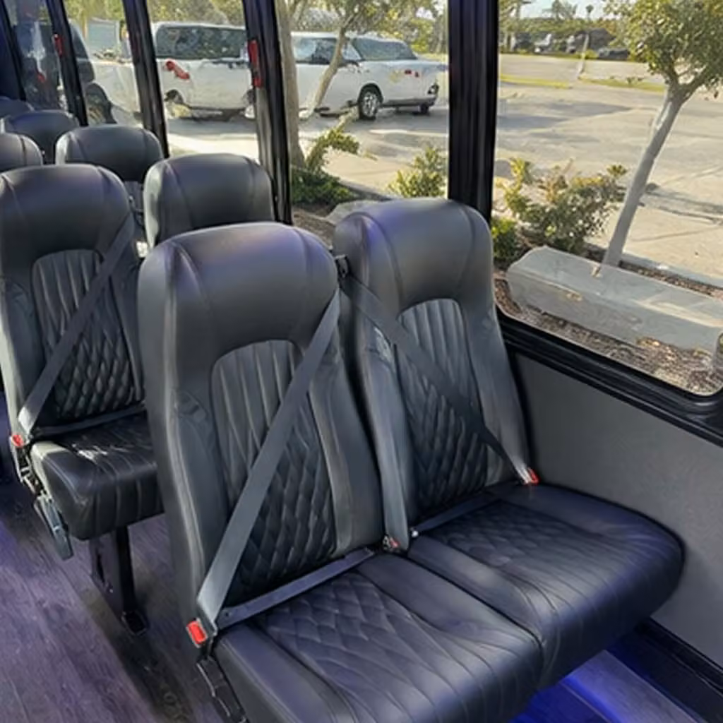 seattle 25 passenger minibus rental